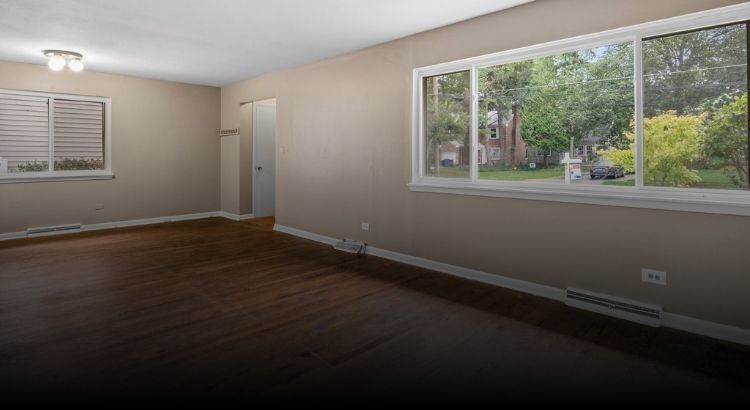 Photo of the living room at 851 Pleasant Ave in Highland Park, IL